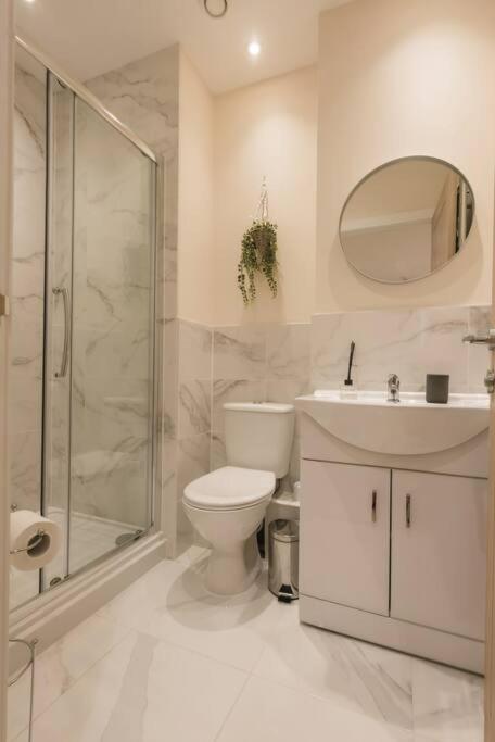 Ocean - 2 Bed Flat Sleeps 6 With Gym Access Lägenhet Southampton Exteriör bild