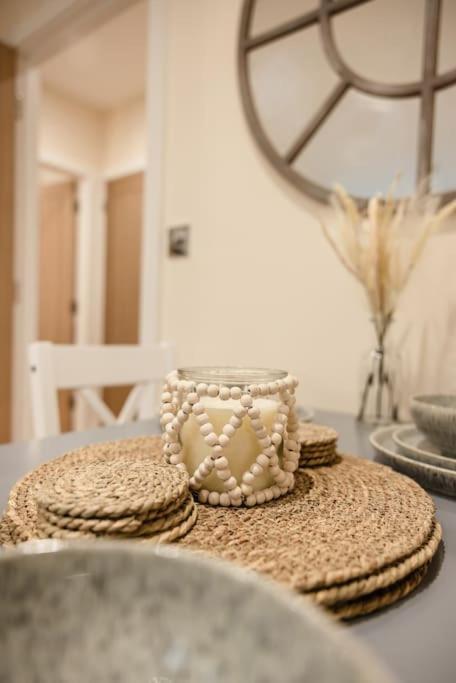 Ocean - 2 Bed Flat Sleeps 6 With Gym Access Lägenhet Southampton Exteriör bild